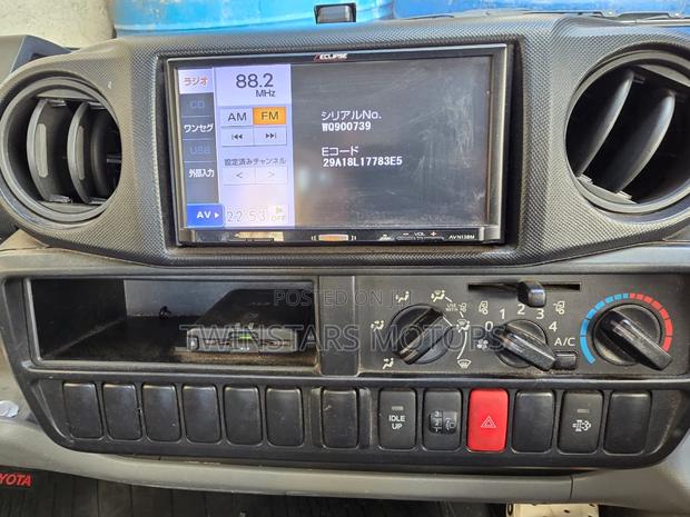 Toyota Dyna 3000cc - thumbnail 8