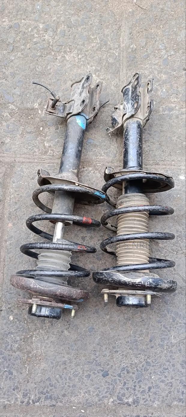 X-Trail Nt30 Shocks Complete. - thumbnail 2