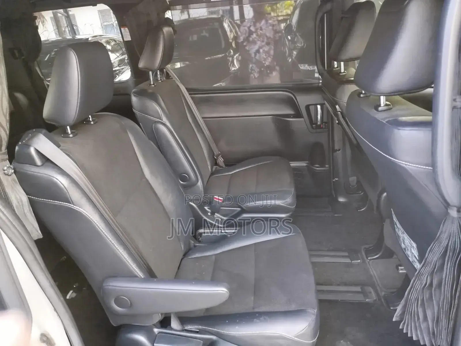 Toyota Noah 2018 White