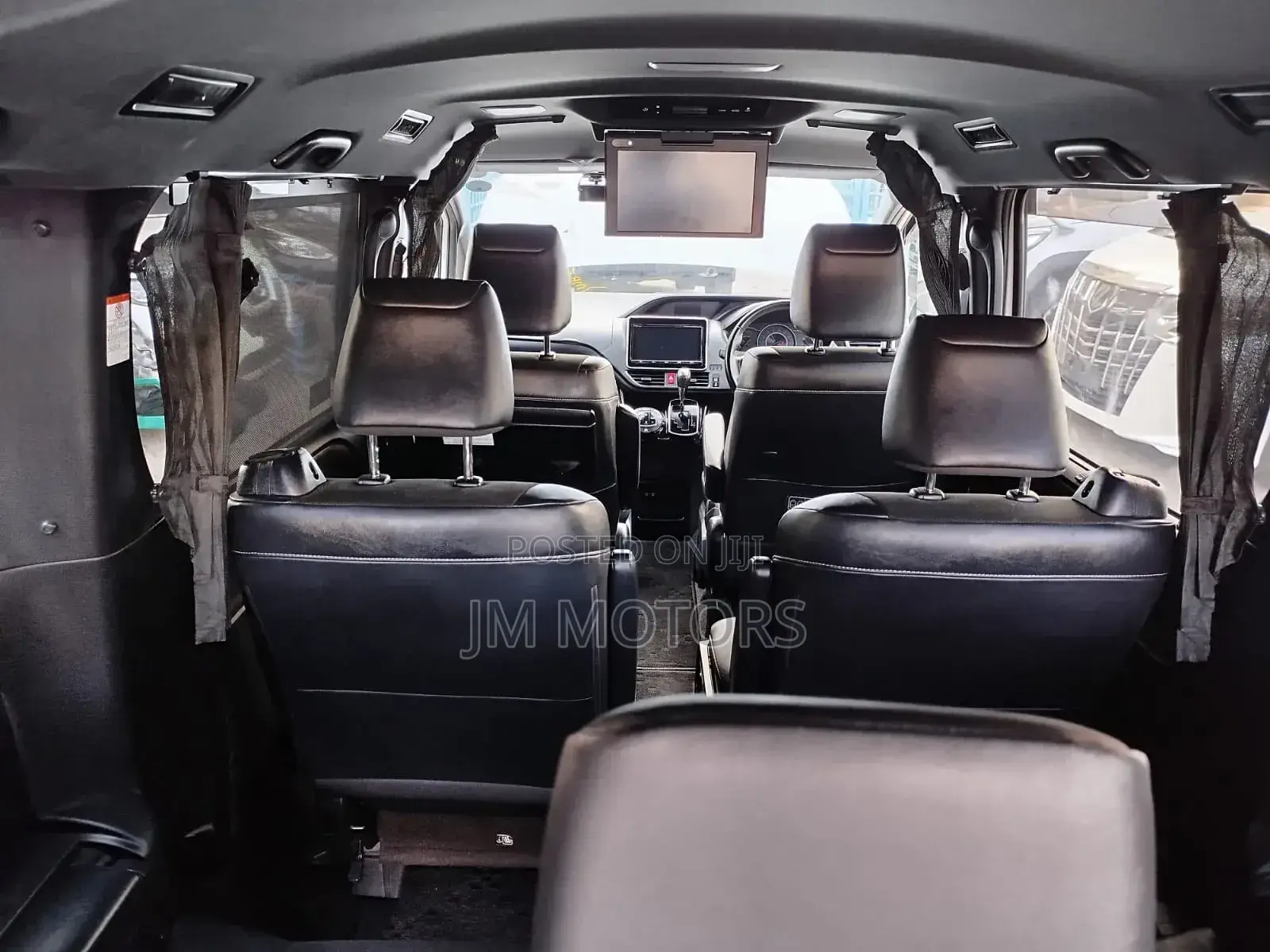 Toyota Noah 2018 White