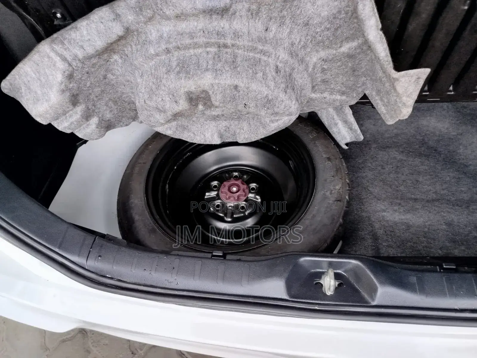 Toyota Noah 2018 White
