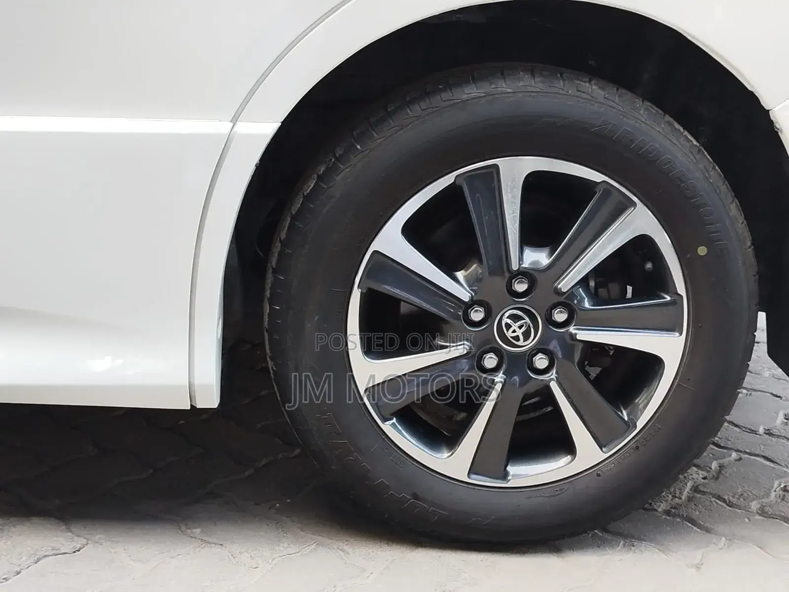 Toyota Noah 2018 White