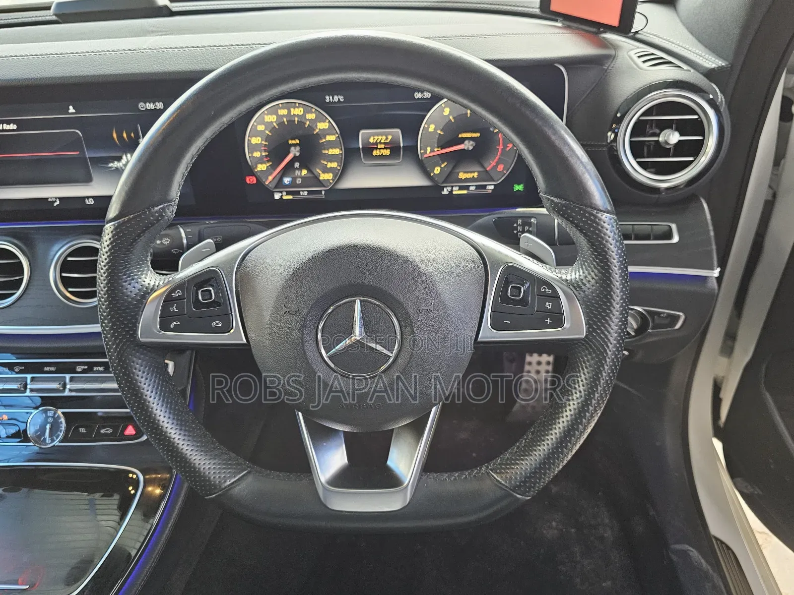 Mercedes-Benz E250 2017 Off white