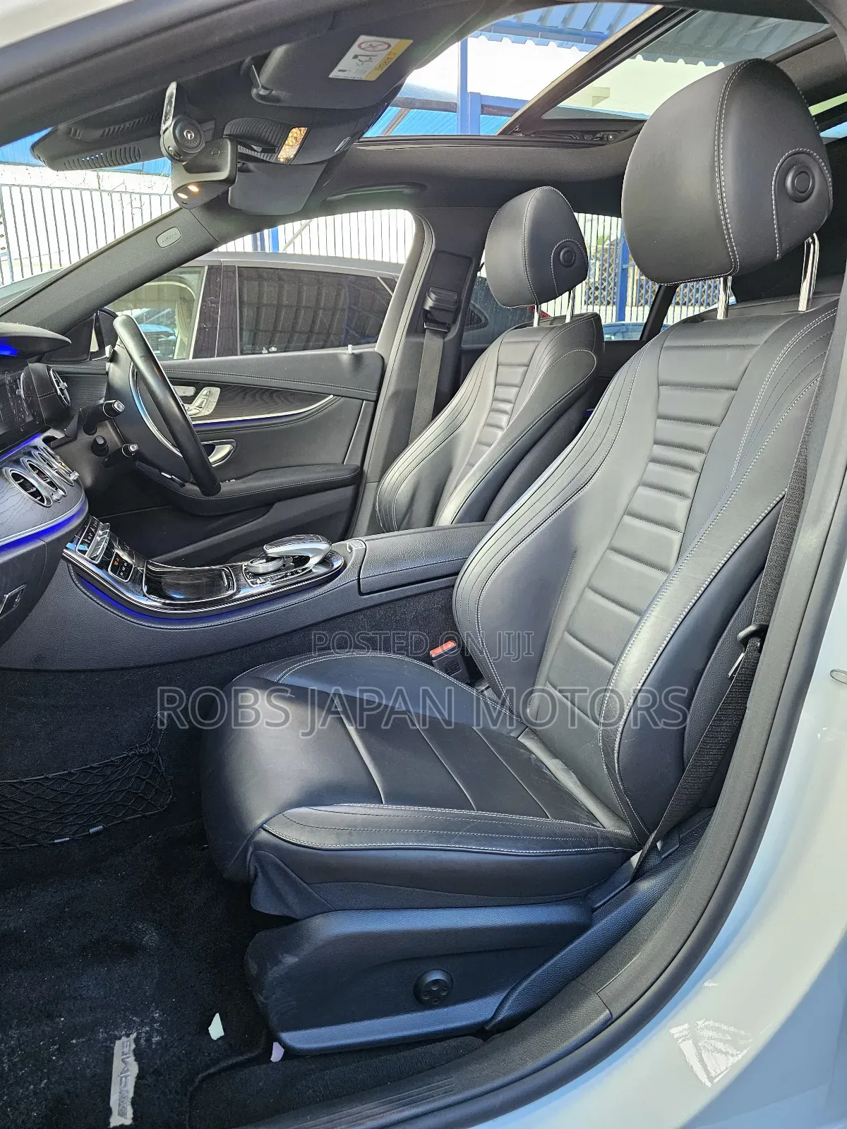 Mercedes-Benz E250 2017 Off white
