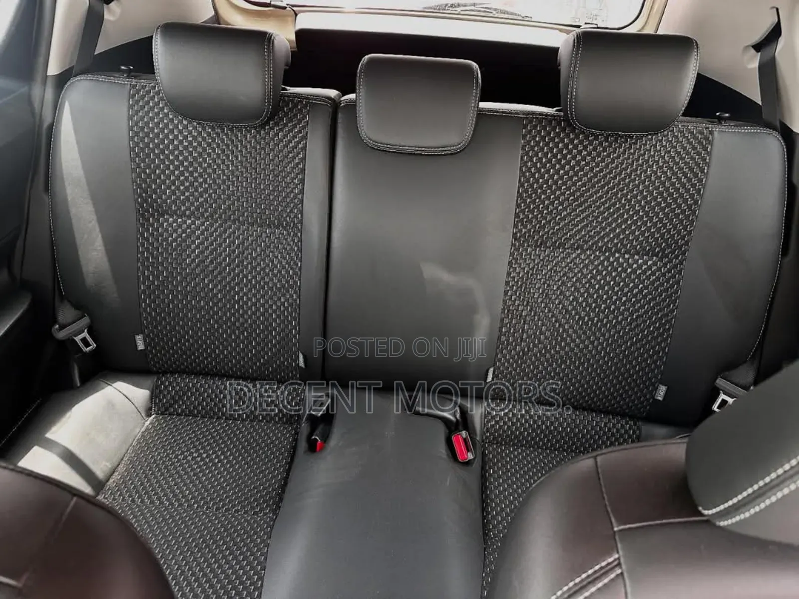 Toyota Aqua 2018 Gold