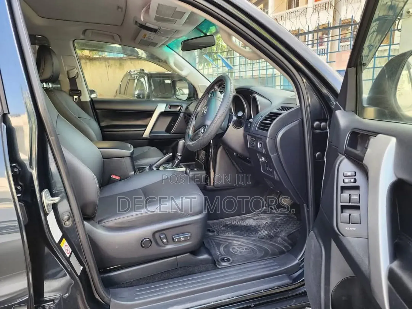 Toyota Land Cruiser Prado 3.0 172hp 2019 Gray