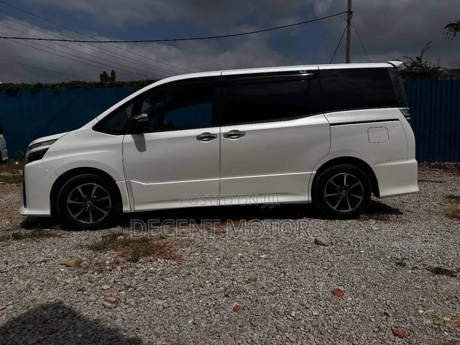 Toyota Voxy 2018 White