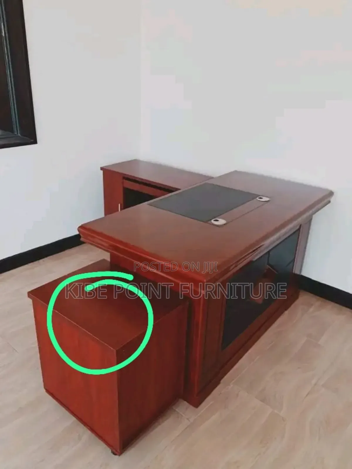 Executive Office Desk 1.6m