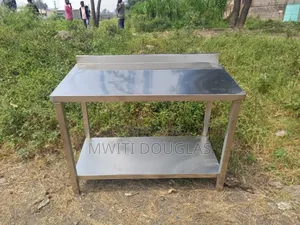 Top Winner Stainless Working Table Available