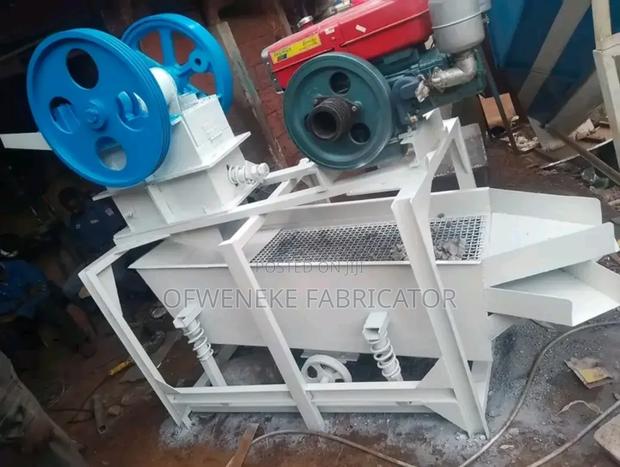 Stones Crusher Machine - main view