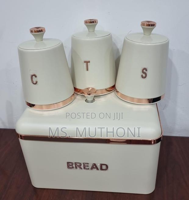 15L Bread Bin With 3 Canisters Each - main view