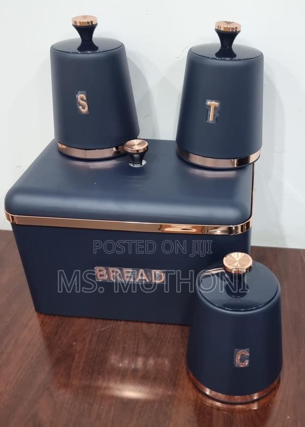 15L Bread Bin With 3 Canisters Each - thumbnail 2