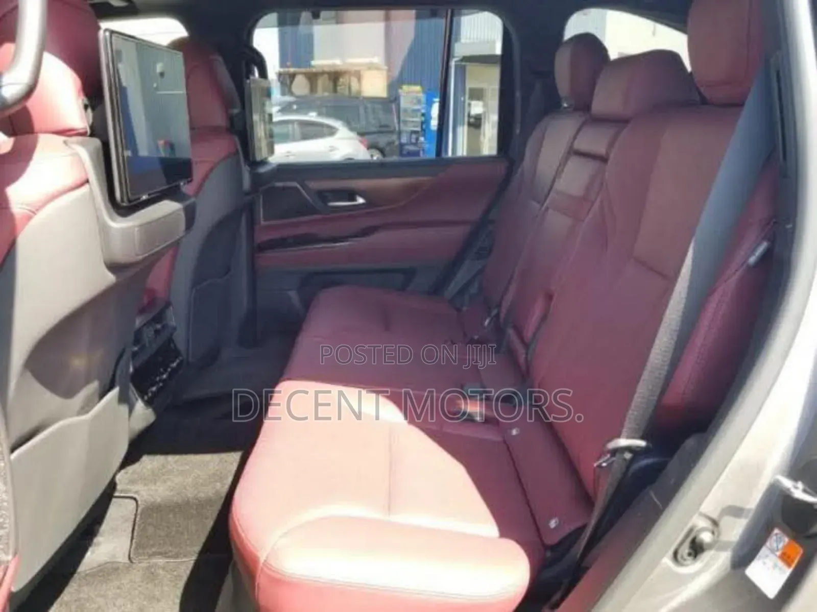 Lexus LX 2024 Green