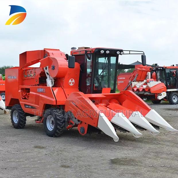 Combine Corn Harvester Maize Harvester - main view