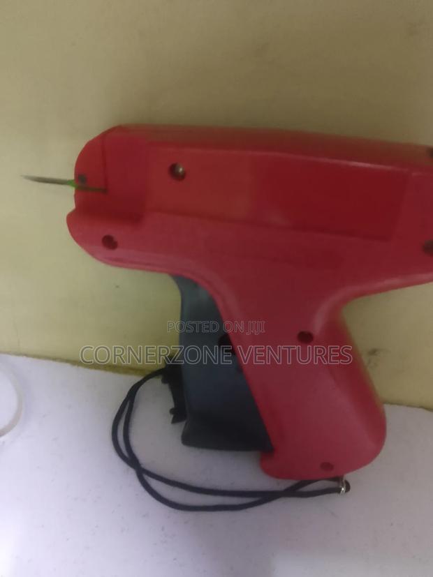 Tagging Gun - thumbnail 3