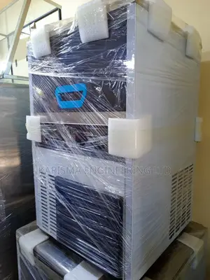 Ice Cube Maker