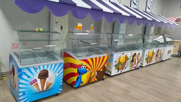 High Curved Ice Cream Display