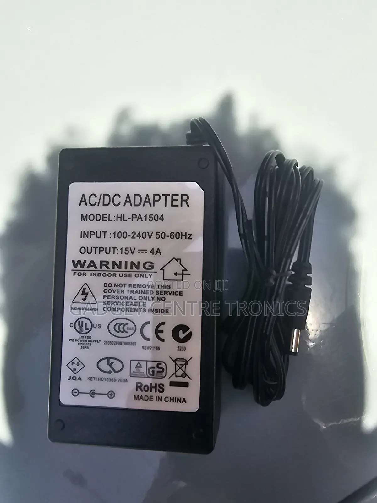 15v-4a Adapter