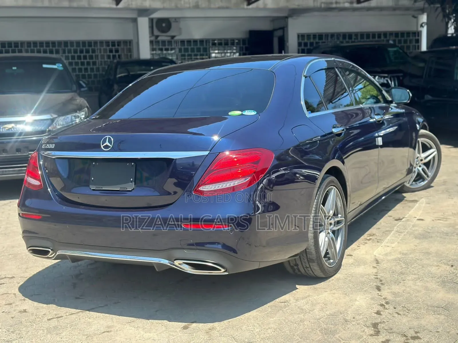 Mercedes-Benz E200 2019 Blue