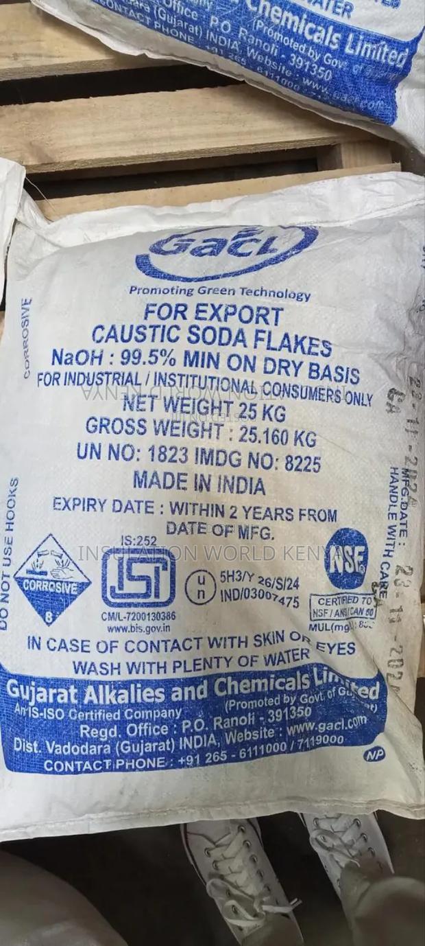 Caustic Soda Flakes - main view