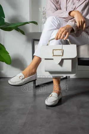 Loafers Set 
Shoes × Bag 
Quality