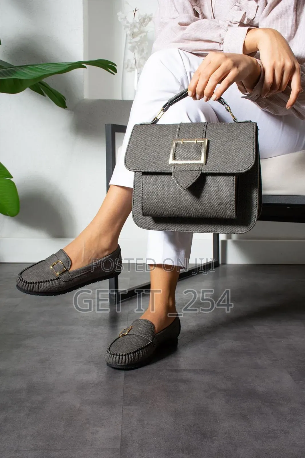 Loafers Set 
Shoes × Bag 
Quality