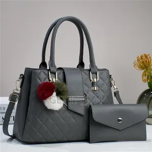 N33_na 2 In1 Women Handbags Sets
Spacious