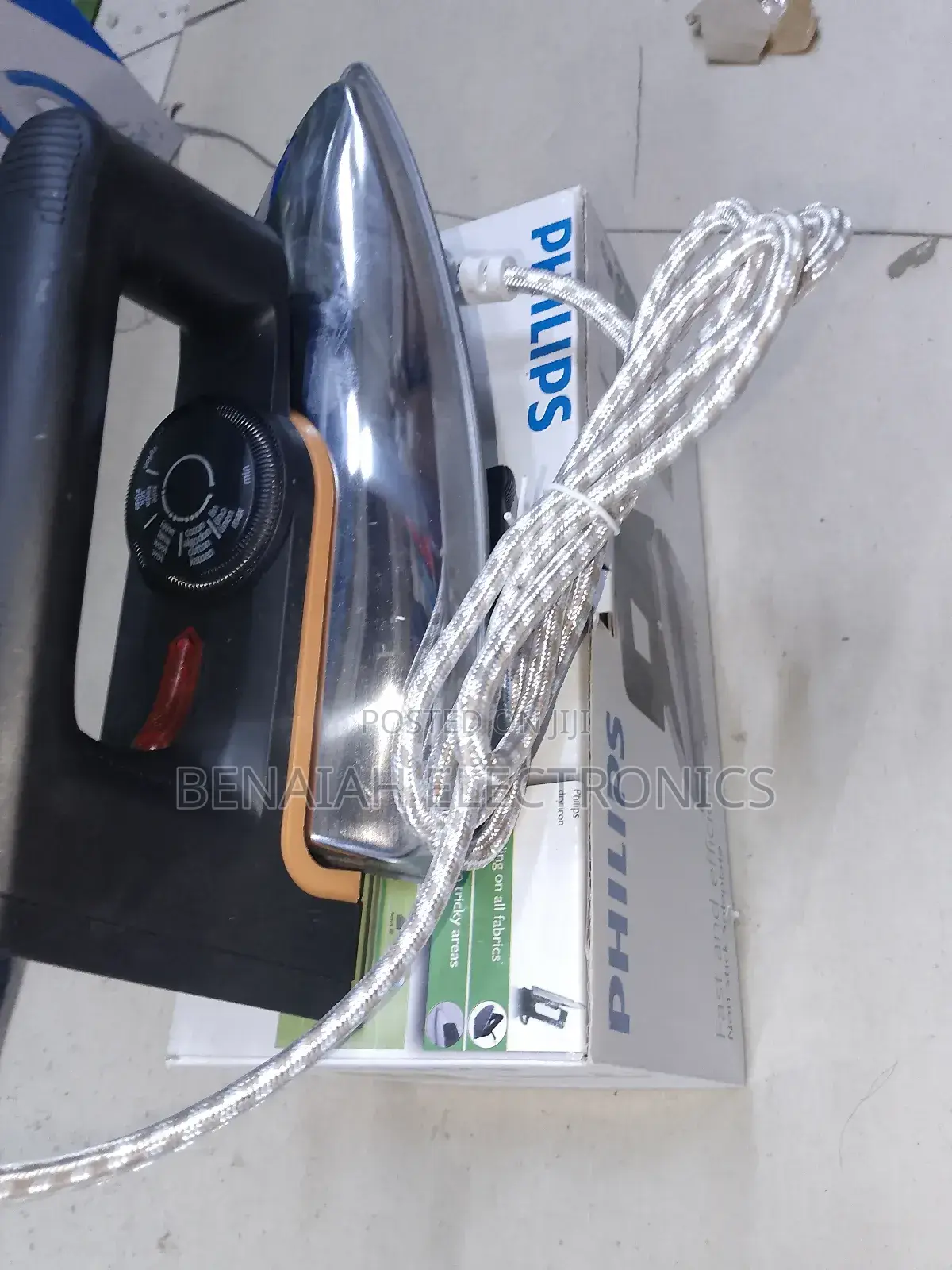 Phillips Iron Box.Very Efficient and Reliable Box