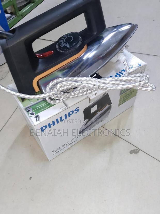 Phillips Iron Box With Over Heat Protection - thumbnail 2