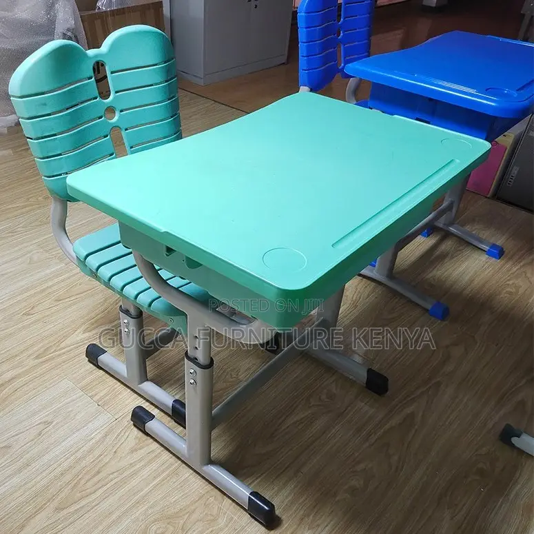 Kid's Furniture: Plastic Student Playroom Desk and Chair