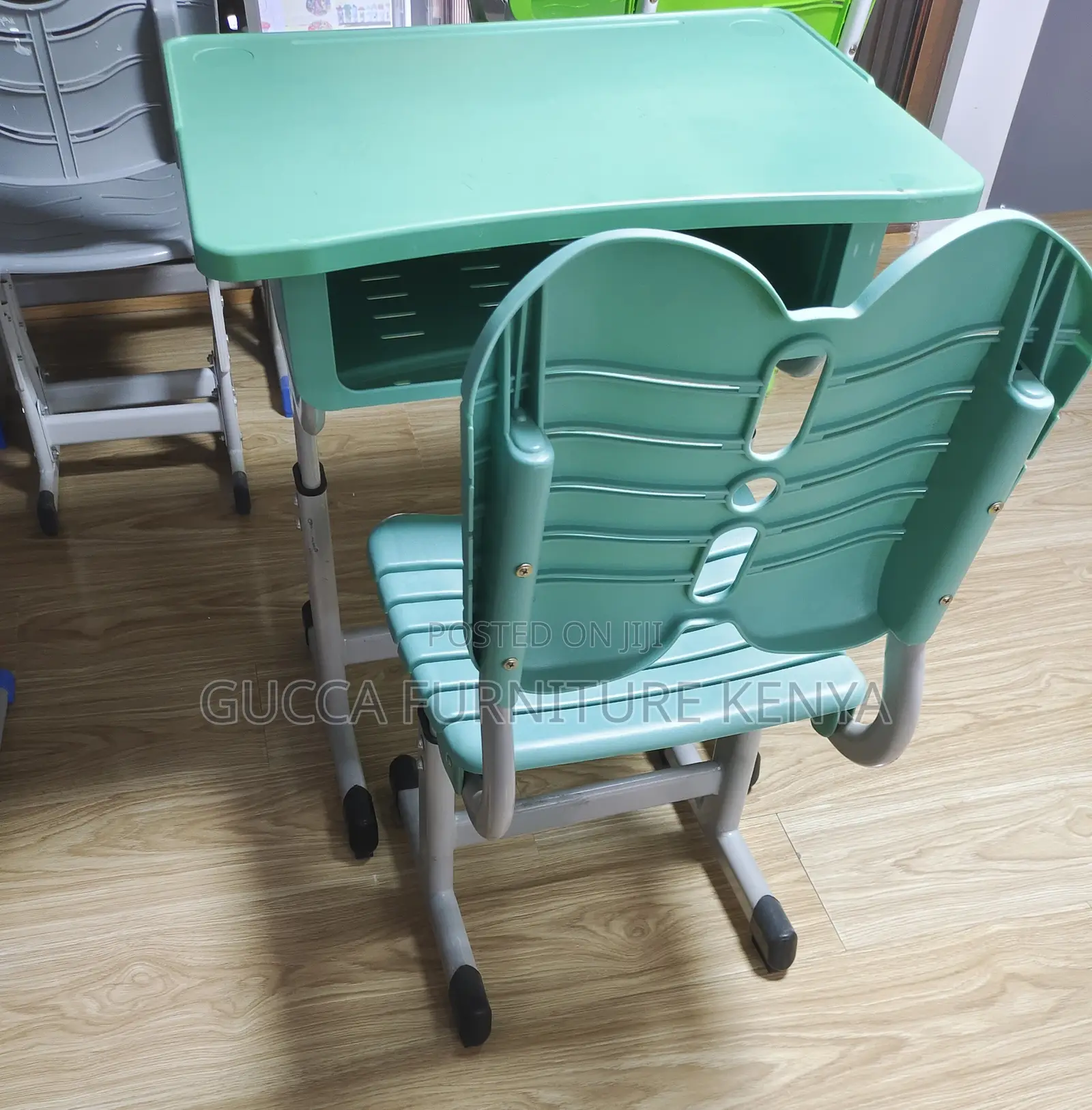 Kid's Furniture: Plastic Student Playroom Desk and Chair