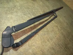 Toyota Vitz 2012+ Wiper Arm
