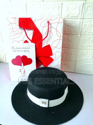 Sunny and Chic Valentines Gift Set