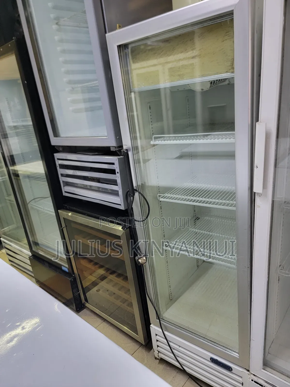280lt Display Cooler