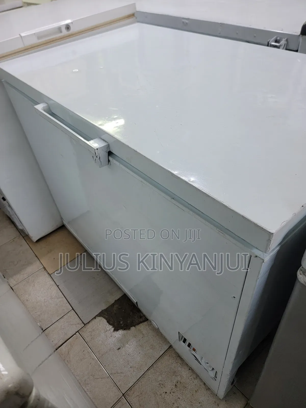 1 Door Top Closed Freezer