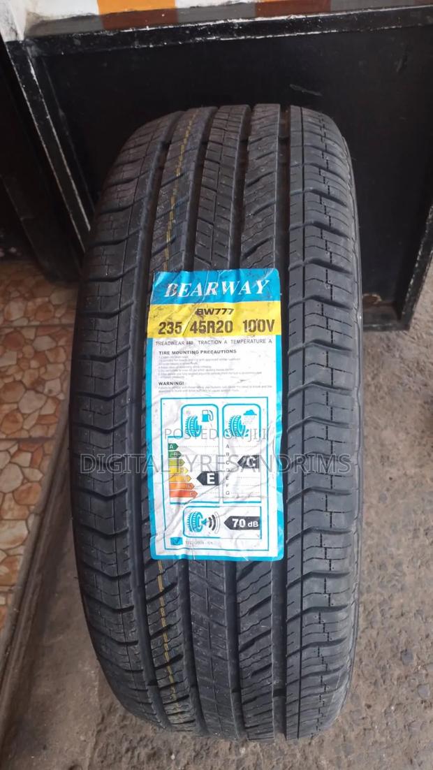 235/45r20 Bearway Tyres Brand New