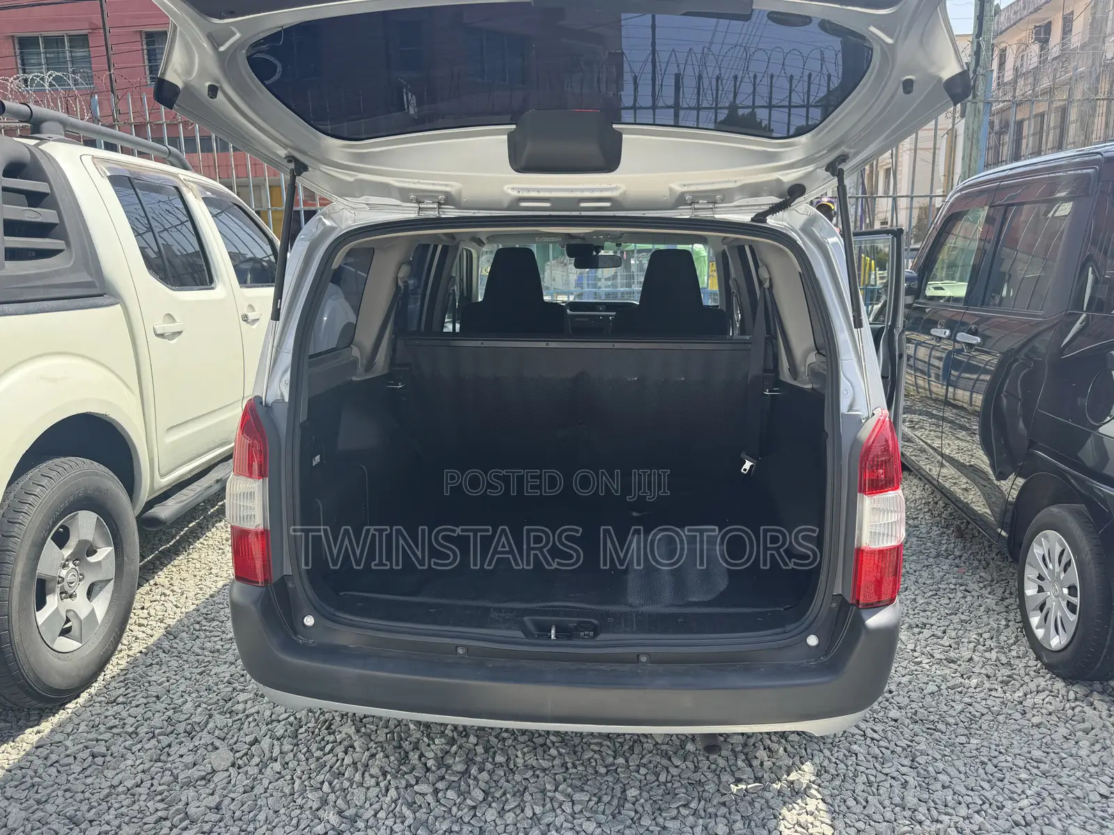 Toyota Probox 1.5 Hybrid GL 2019 Silver