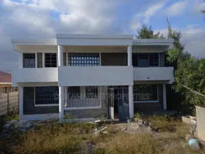 5bdrm Maisonette in Kaputei Resorts 90%, Kitengela for sale