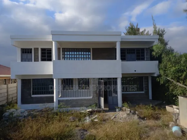 5bdrm Maisonette in Kaputei Resorts 90%, Kitengela for sale