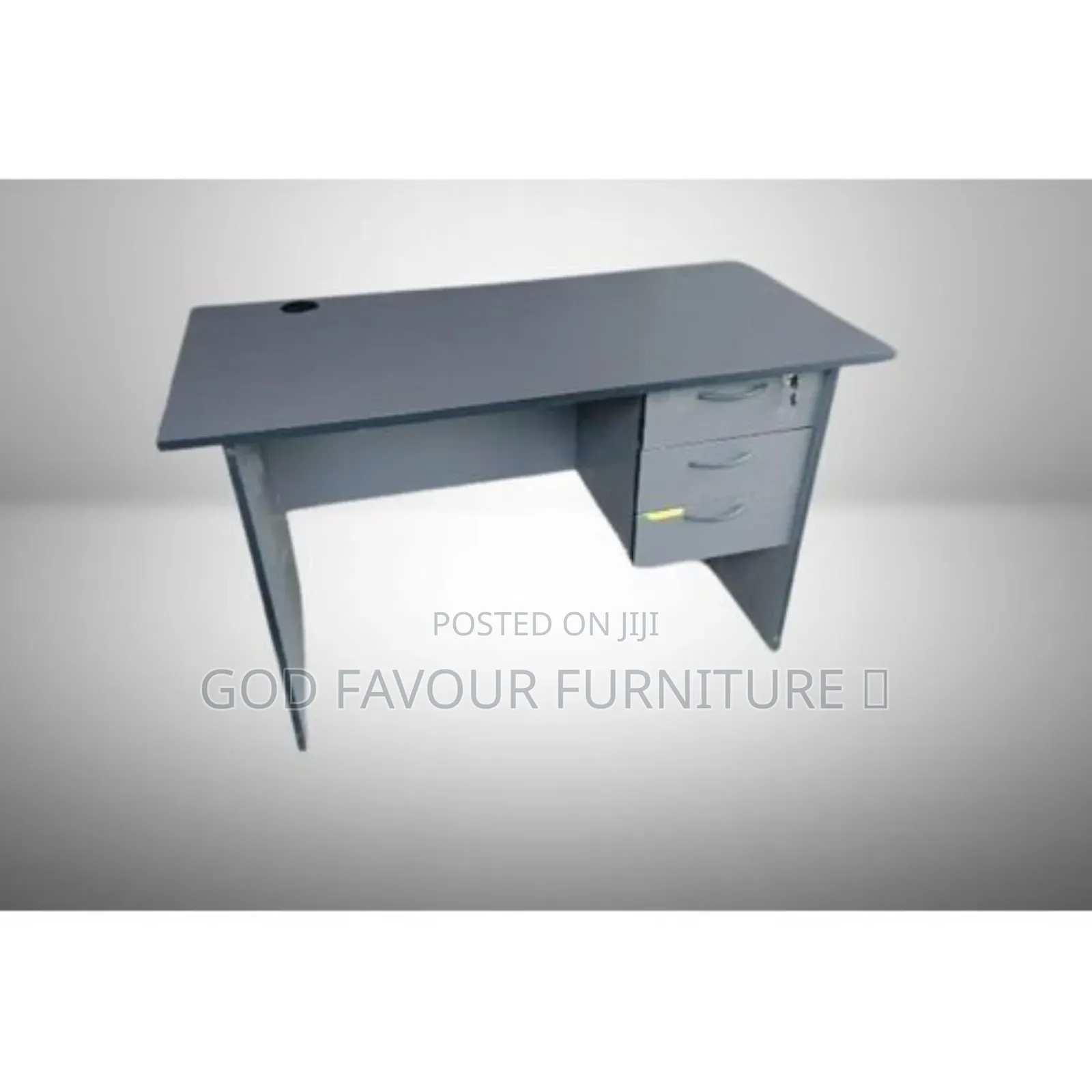 0.9m Grey Quality Office Desk Tf3wa