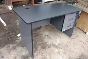 0.9m Modern Office Desk Tf3w