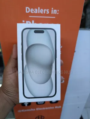 New Apple iPhone 15 128 GB Silver