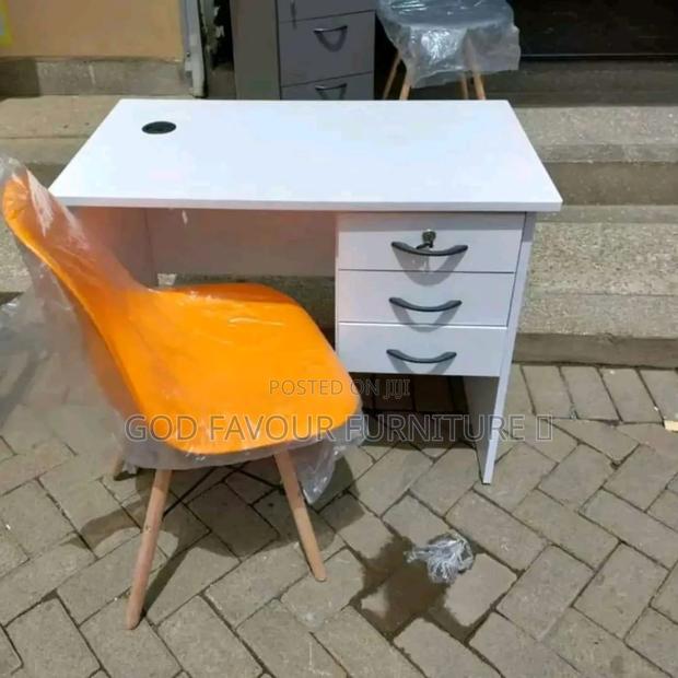 Quality Office Desk/Study Table Jy5tf
