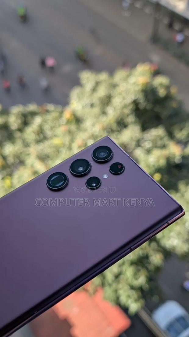 Samsung Galaxy S22 Ultra 5G 256 GB - main view