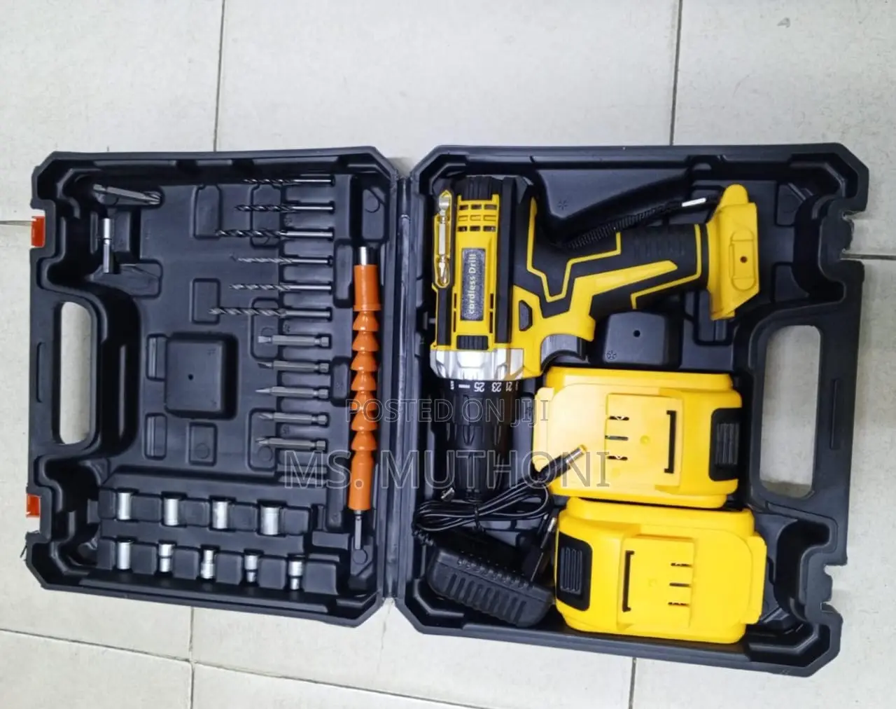 Rechargeable 21 v Cordless Screwdriver Set