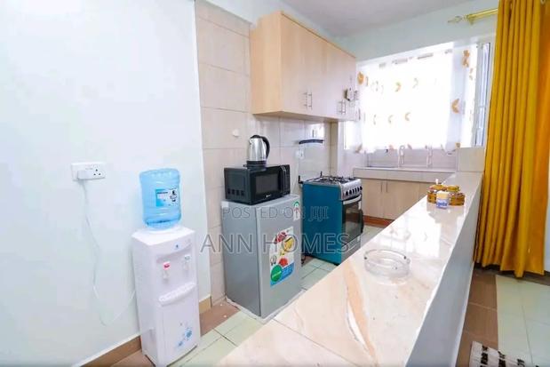 Beautiful One Bedroom in Attic Place - thumbnail 5