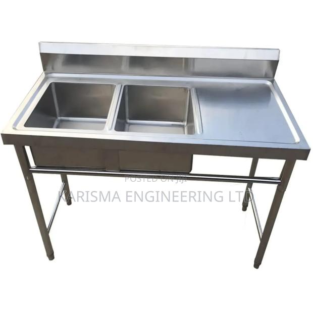 Double Tank Sink With a Workspace - main view