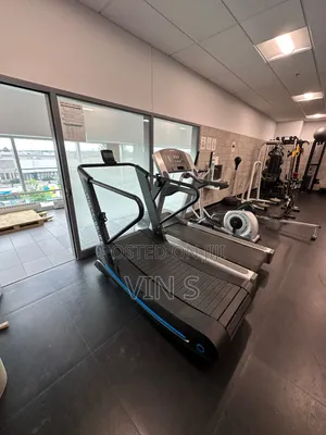 Treadmill<Trëadmill'treädmill Treadmïll_trěadmill+Trëadmill