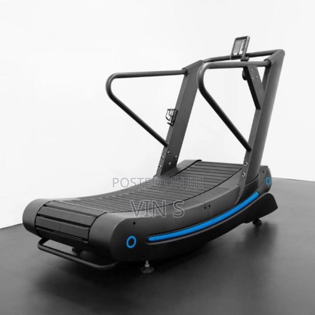 Treadmill*Treadmíll Treadmïll;Trêadmill#Treãdmill Trèadmill