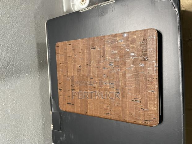 Kindle Paperwhite Cork Cover (11th Generation 2021) Dark - thumbnail 6